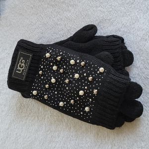 Ugg gloves